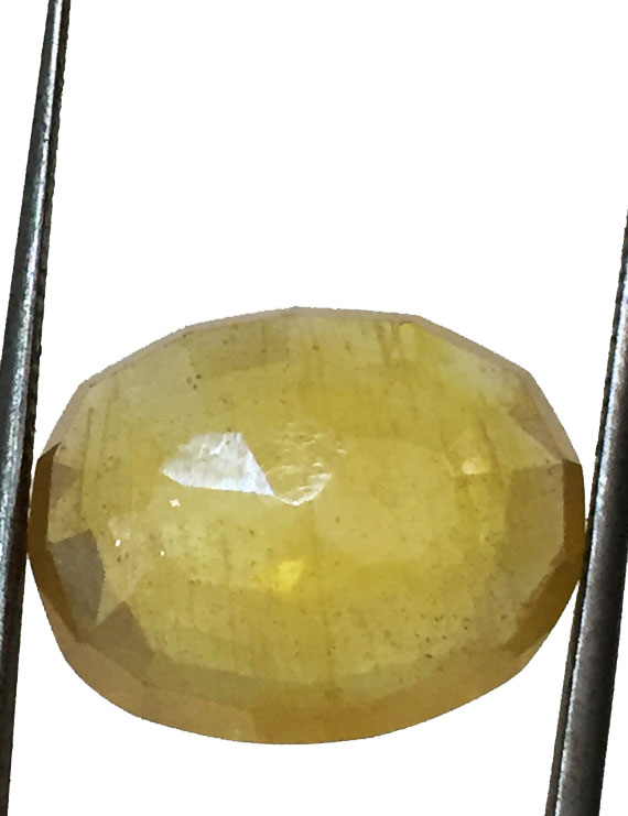 13.79 ct/15.25 ratti Natural Certified Bangkok Pukhraj/Yellow Sapphire